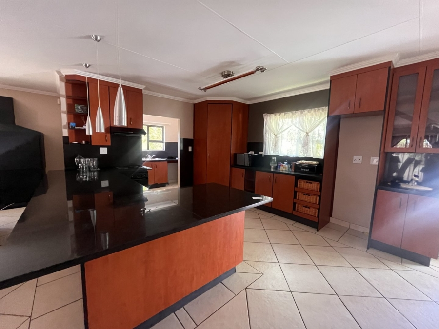 4 Bedroom Property for Sale in Lilyvale Free State